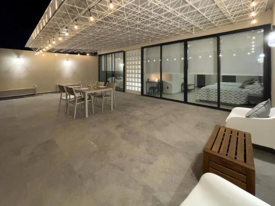 1ph Hidden Gem In Centro Fits 10 Private Terrace Holiday home